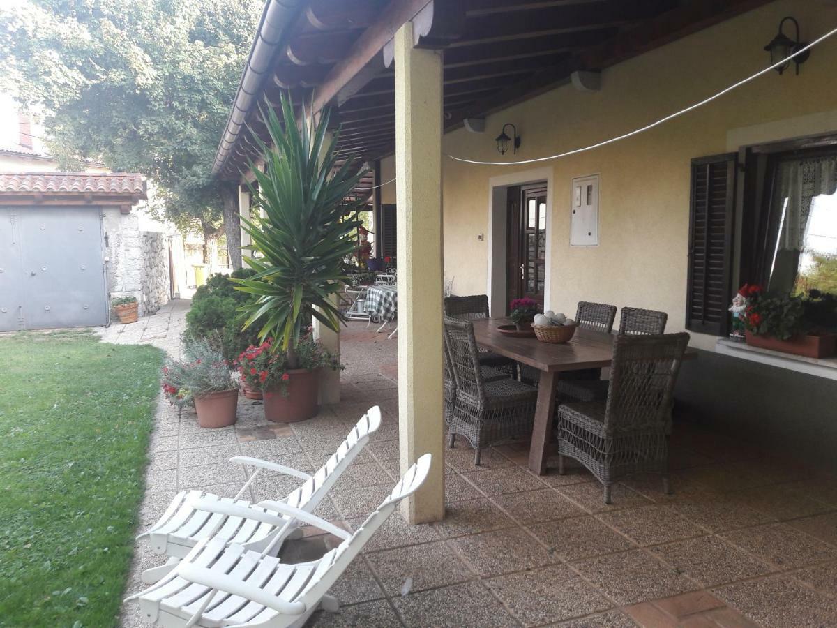 Country House Lokev Guest House Exterior photo